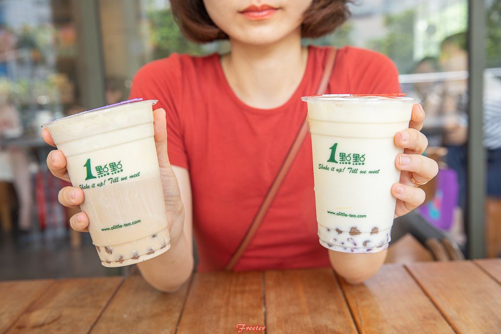 头顶顶着四十度的高温,头顶30多度的高温