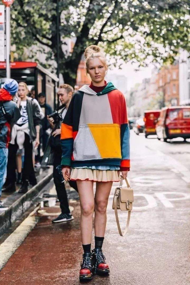 胖女生穿什么卫衣比较合适,偏胖的女生适合多长的裙子