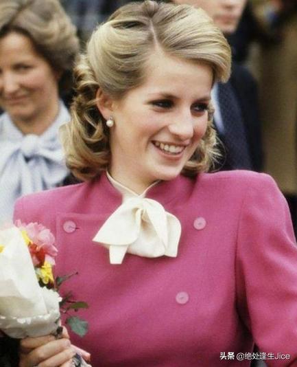 戴安娜经典造型,为什么戴安娜短发比长发好看