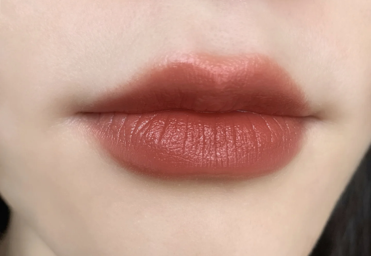 想要提升“少女感”，这几只口红色号，让你看起来更是清新感十足