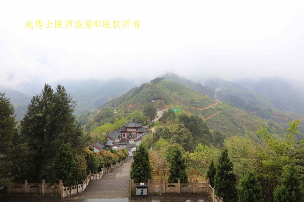 陕西汉中冬季云雾山风景区,陕西省西乡县白云山
