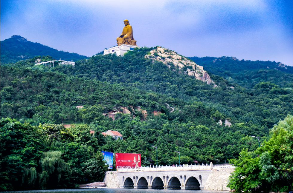 种草一个被遗忘的小岛，背山靠海，拥有山东最美的“童话屋”，美到窒息！