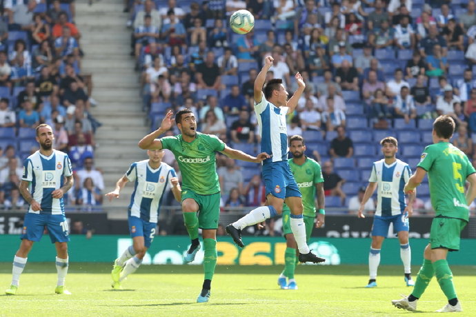 西班牙人球迷嘘声不断，球队深陷降级区，加耶戈迎职业生涯低谷