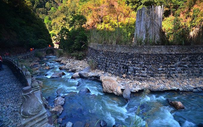 云南最不可错过的仙境,云南天然温泉泡澡