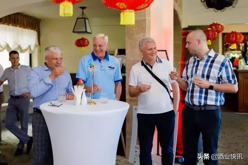 茅台走进坦桑尼亚纪念酒,茅台引起的酱香热潮