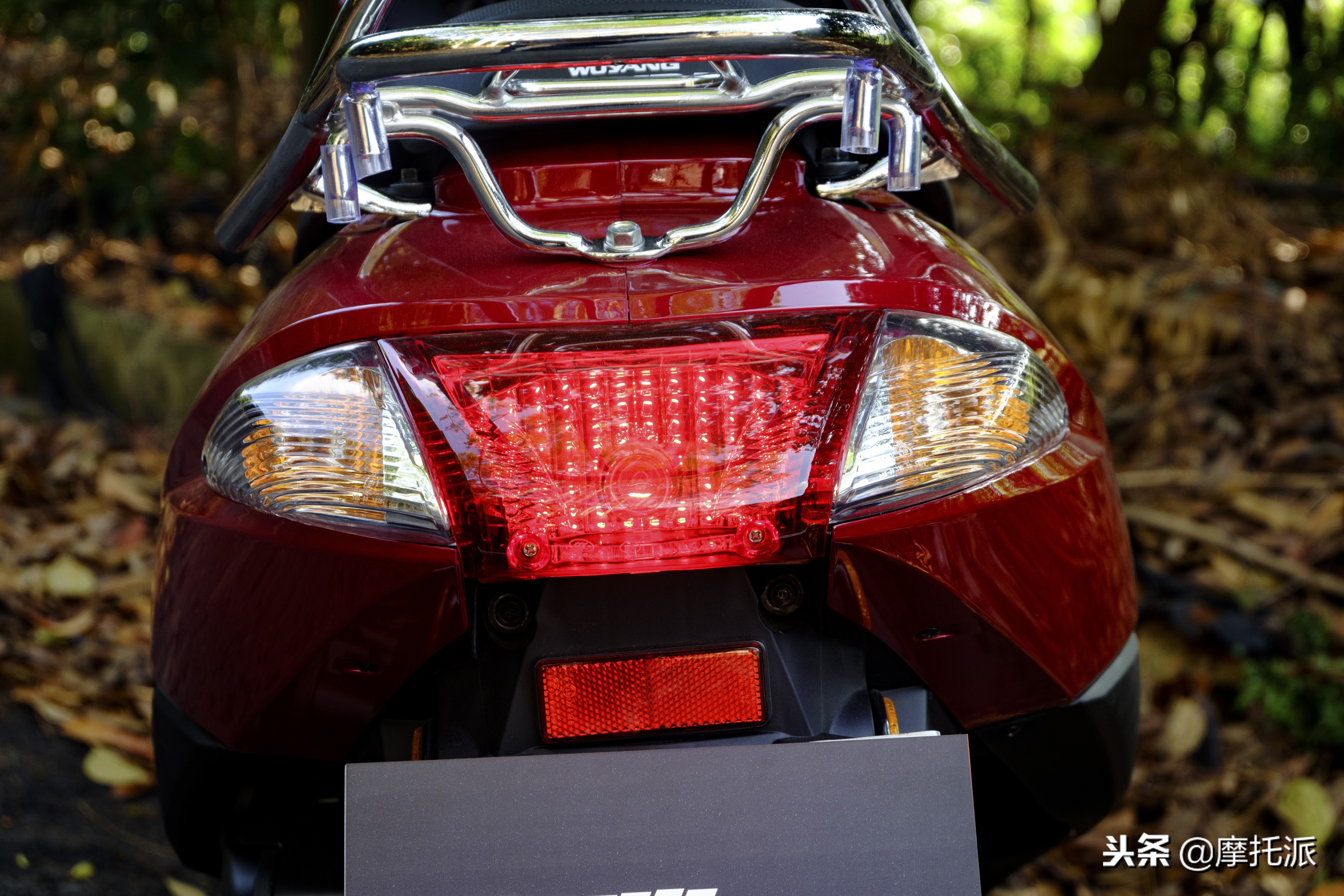 五羊本田新喜鲨125落地价,五羊本田喜鲨125摩托车落地多少钱