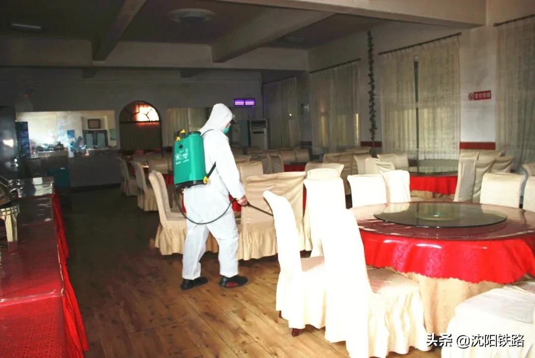 这个季节很适合泡温泉,到五龙背泡温泉放松一下心情