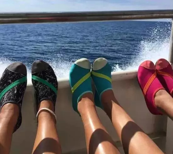 穿了跟没穿一样的鞋,穿了跟没穿似的鞋子