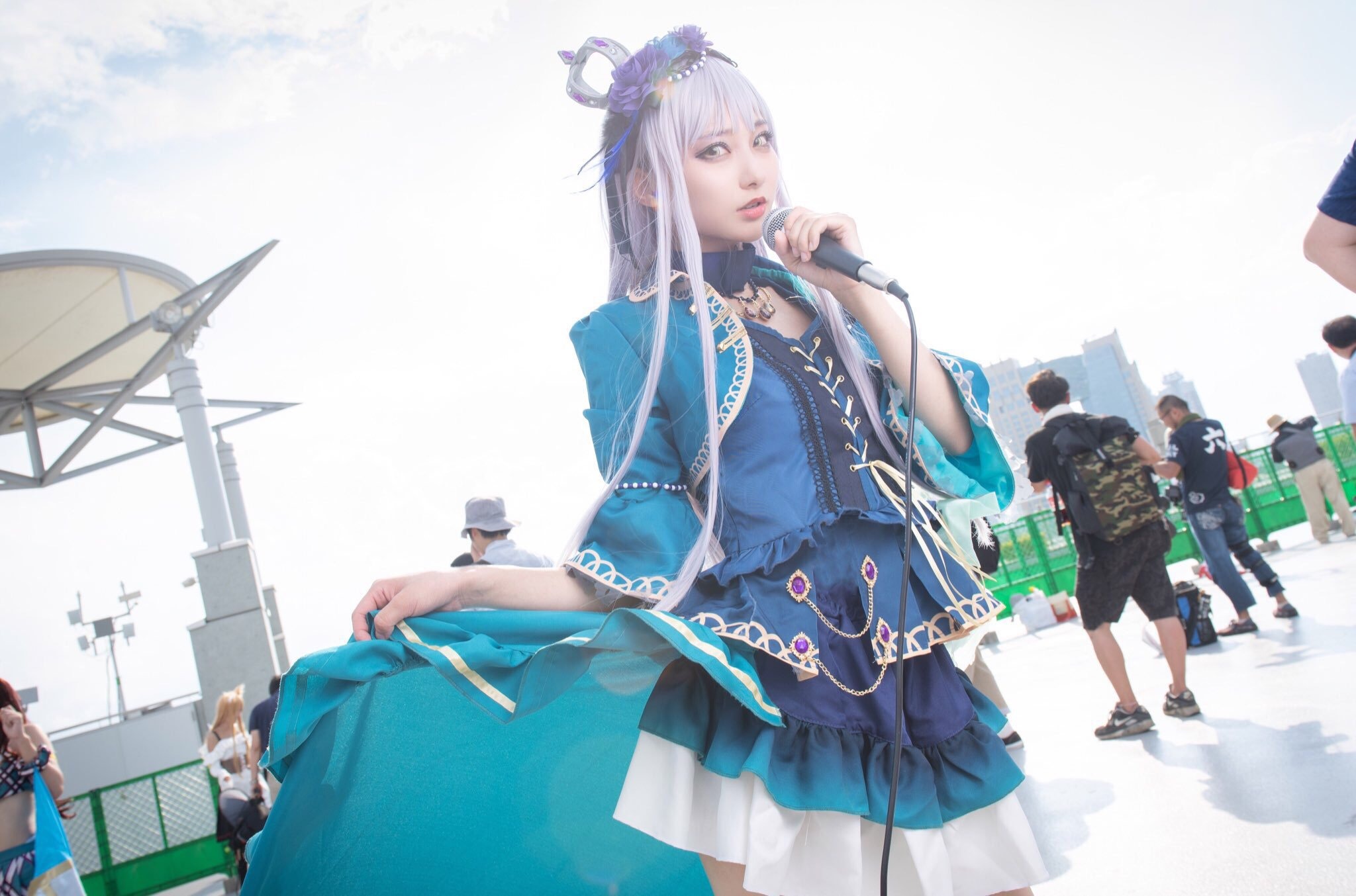 楪祈为什么不给上漫展,漫展禁止展示诱导动作