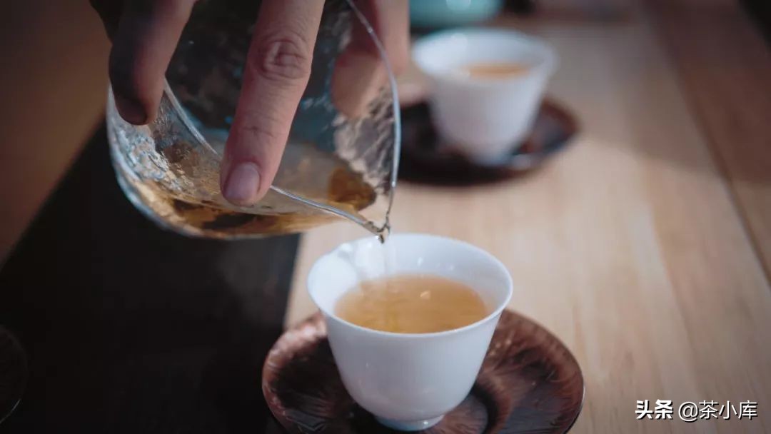 普洱茶的喉韵跟水路是一个意思吗,普洱茶的喉韵是什么