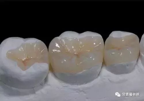 爱牙日保护你的口腔健康,爱牙日从定期口腔检查开始