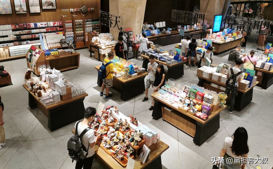 手机实体店未来方向,未来手机店发展趋势