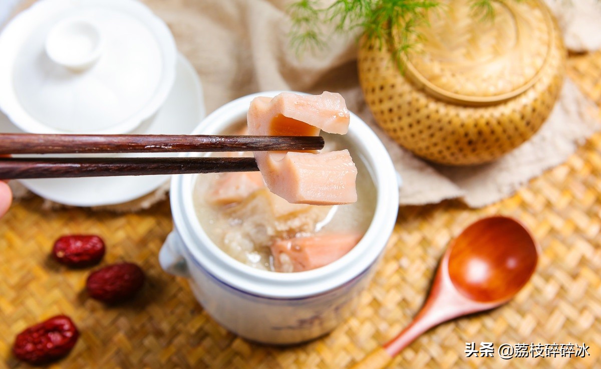 买莲藕怎么挑选莲藕会粉,买莲藕怎样的好吃