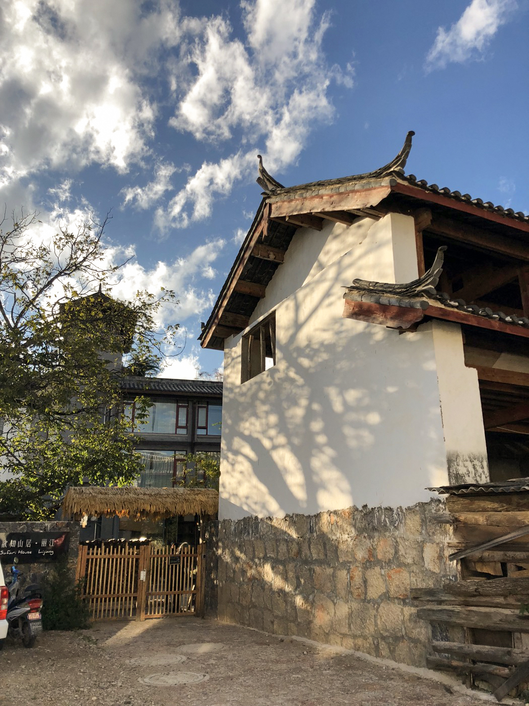 束河古镇民宿雪山下的家,束河古镇住宿看玉龙雪山