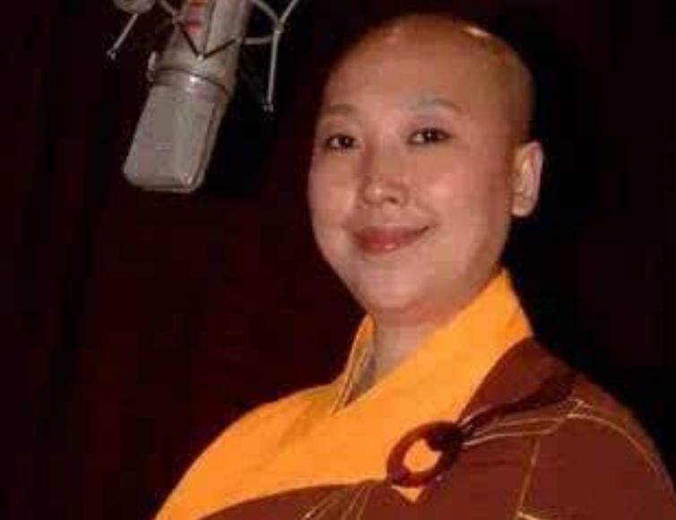 李娜为什么退出歌坛,唱青藏高原的李娜的现状