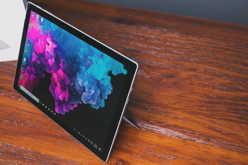 微软surfacepro6可以安装win11,微软surfacepro6可以玩游戏吗