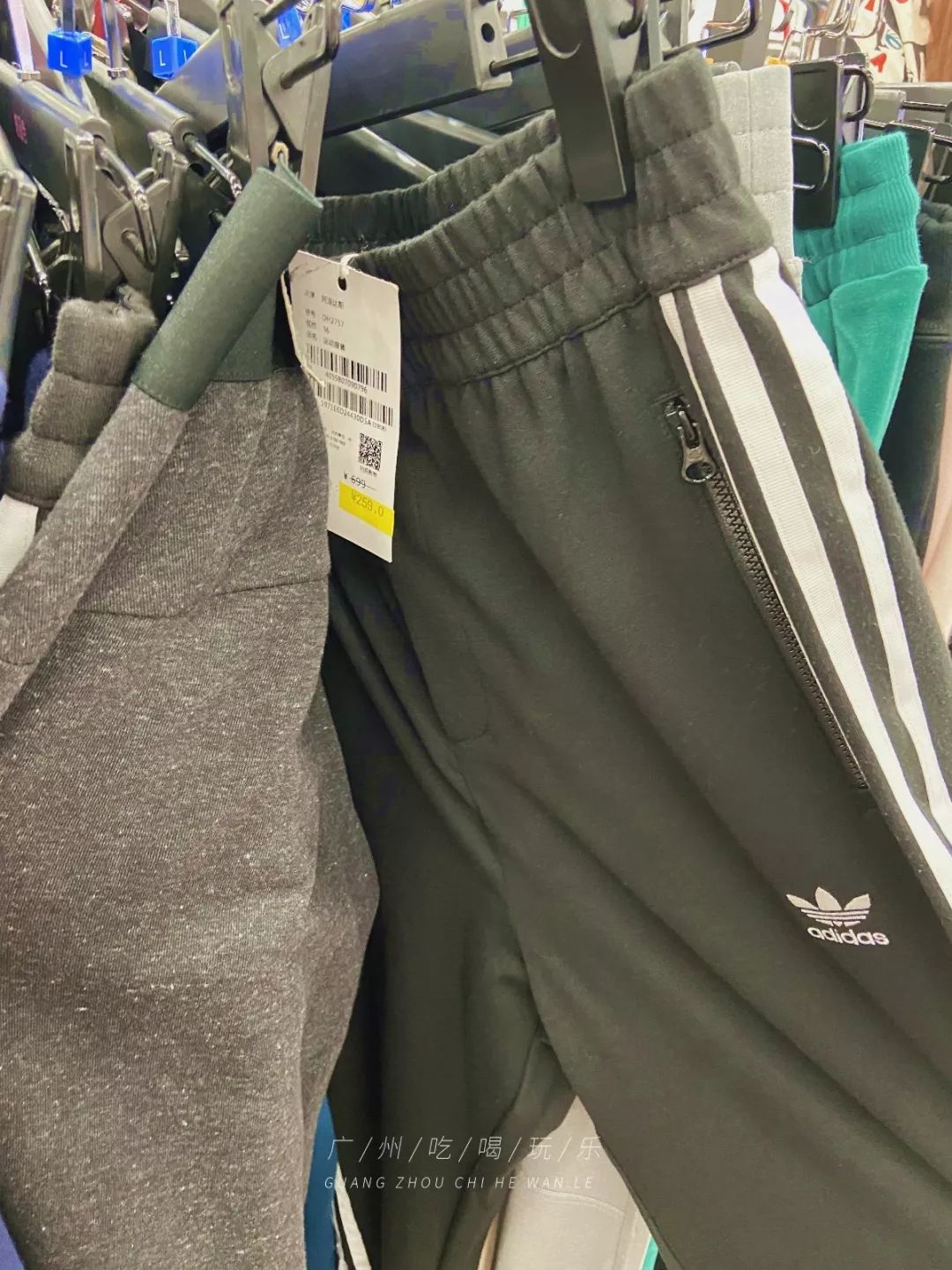 2折买NIKE!唯品会线下店打折!PUMA、Levis、大牌通通白菜价!