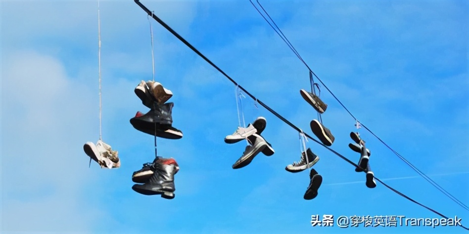 Liveonashoestring难道是说活在鞋带上？