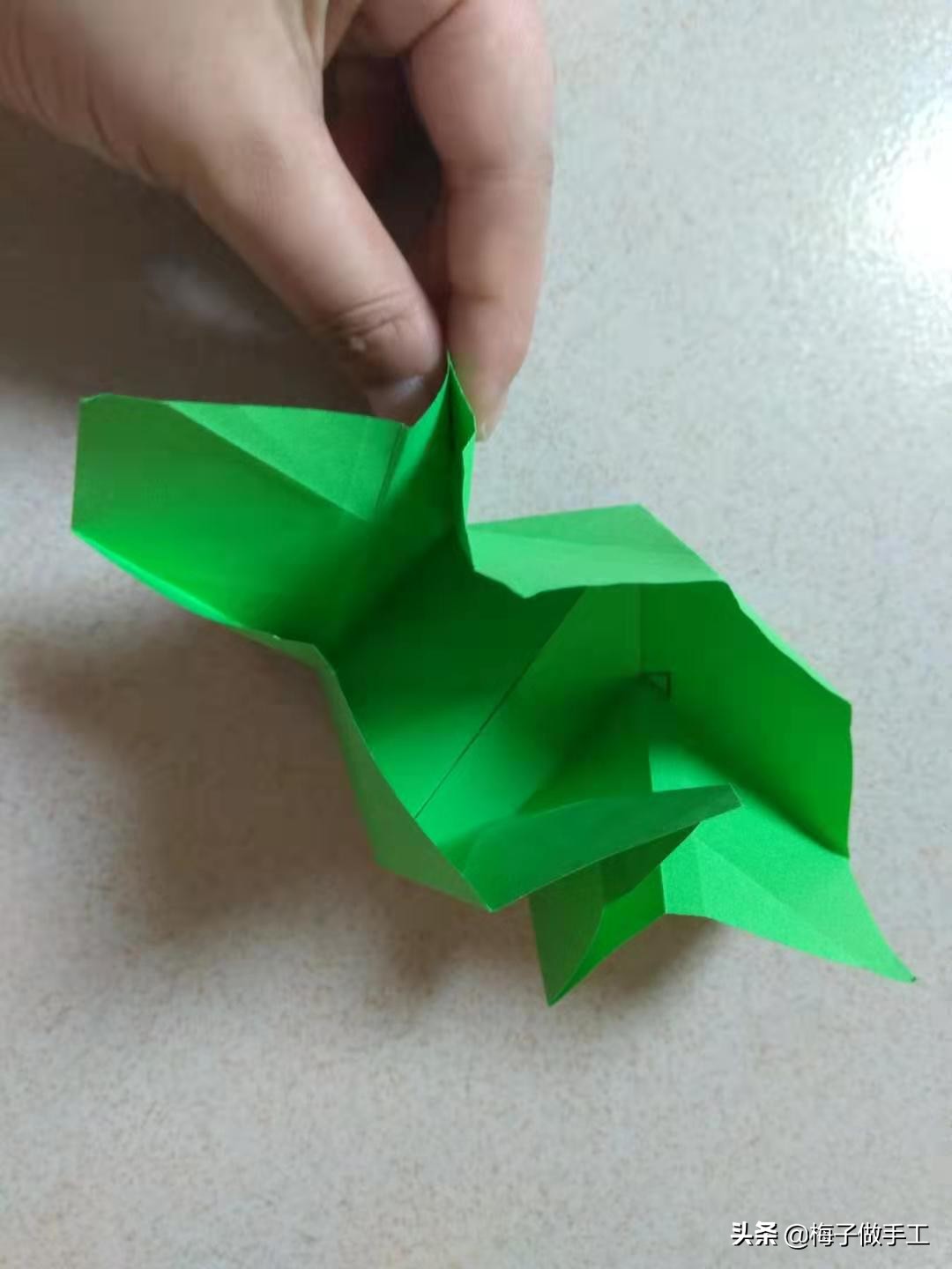 怎么折实心六芒星,手工折纸四角星怎么折