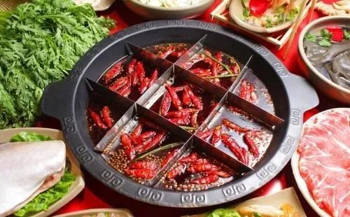 冬天情侣去哪里旅游最适合,适合情侣两三天的短途冬日旅游