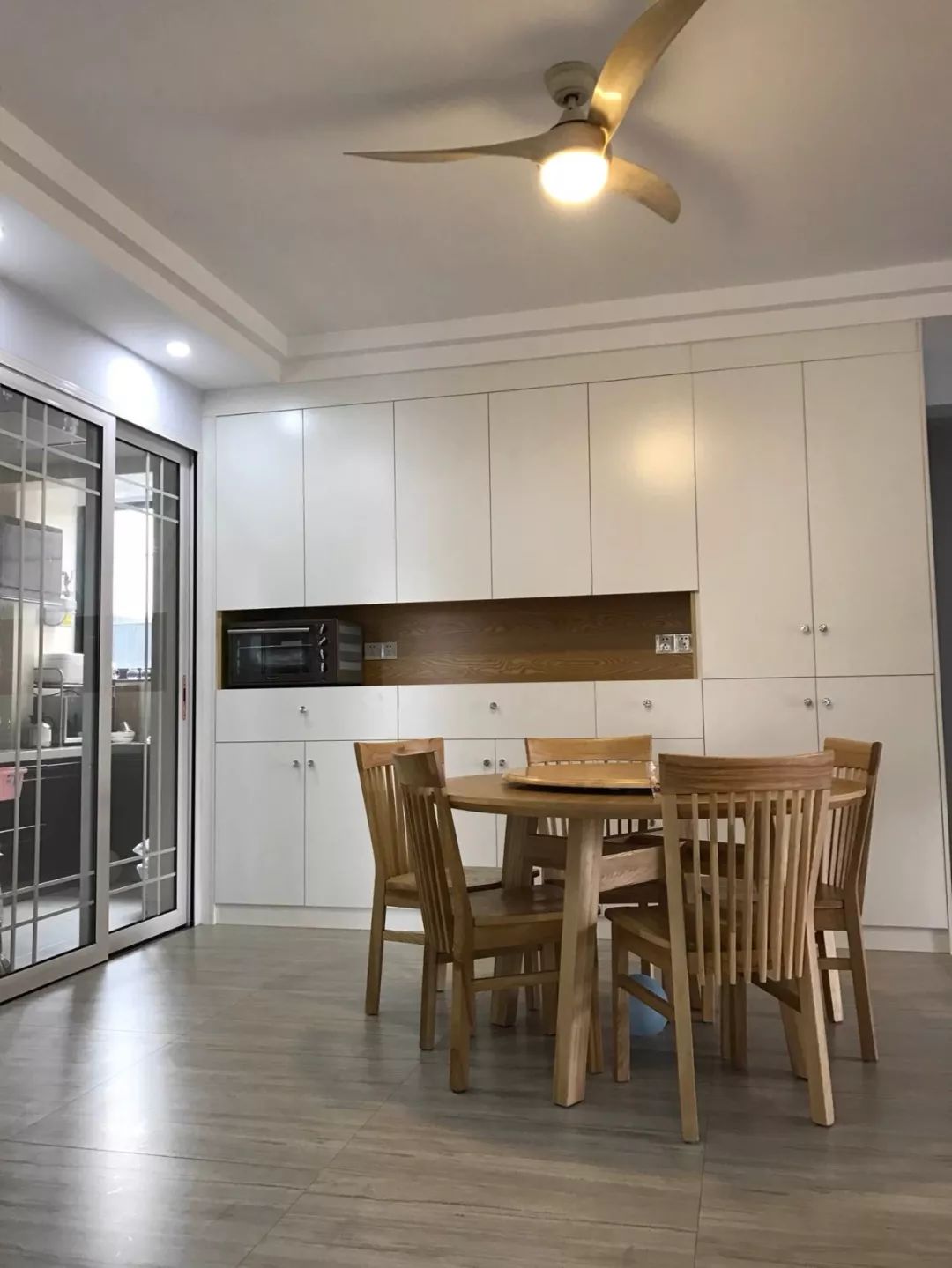 定制餐边柜要不要做封板,定制餐边柜含几个抽屉