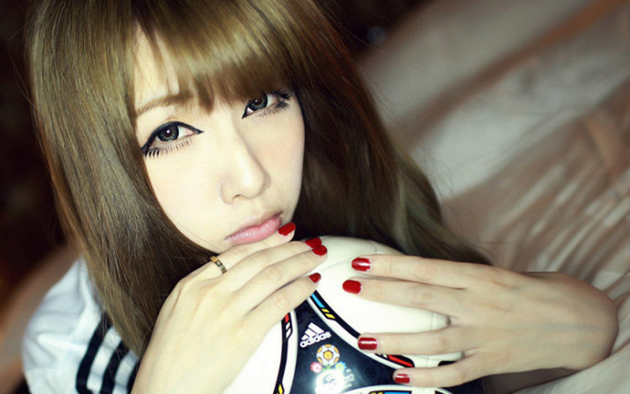 美女足球宝贝招募,美女足球宝贝舞蹈排名