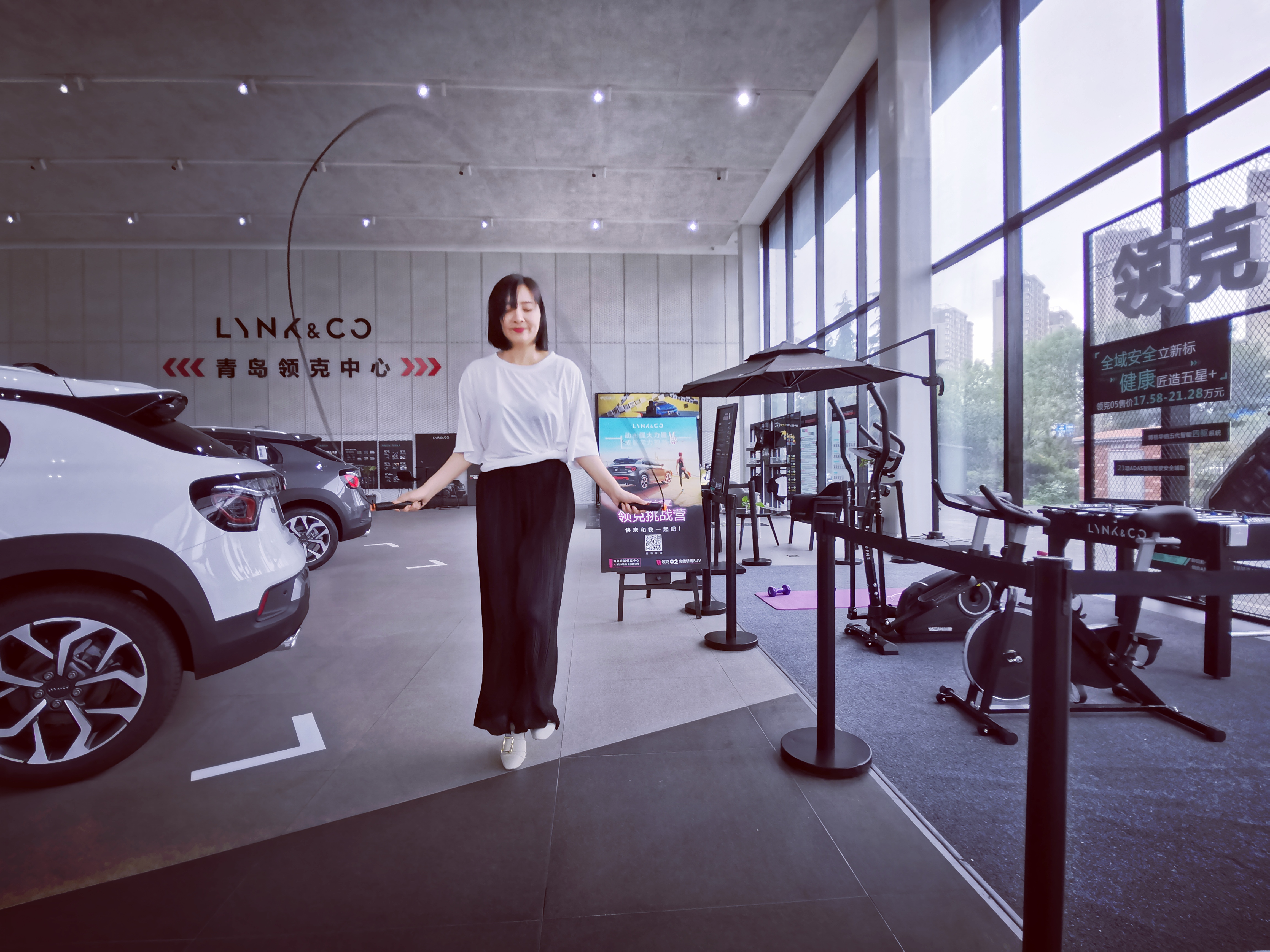 盛夏有礼1分钱充电1整月,领克盛夏有礼以一领三即可购