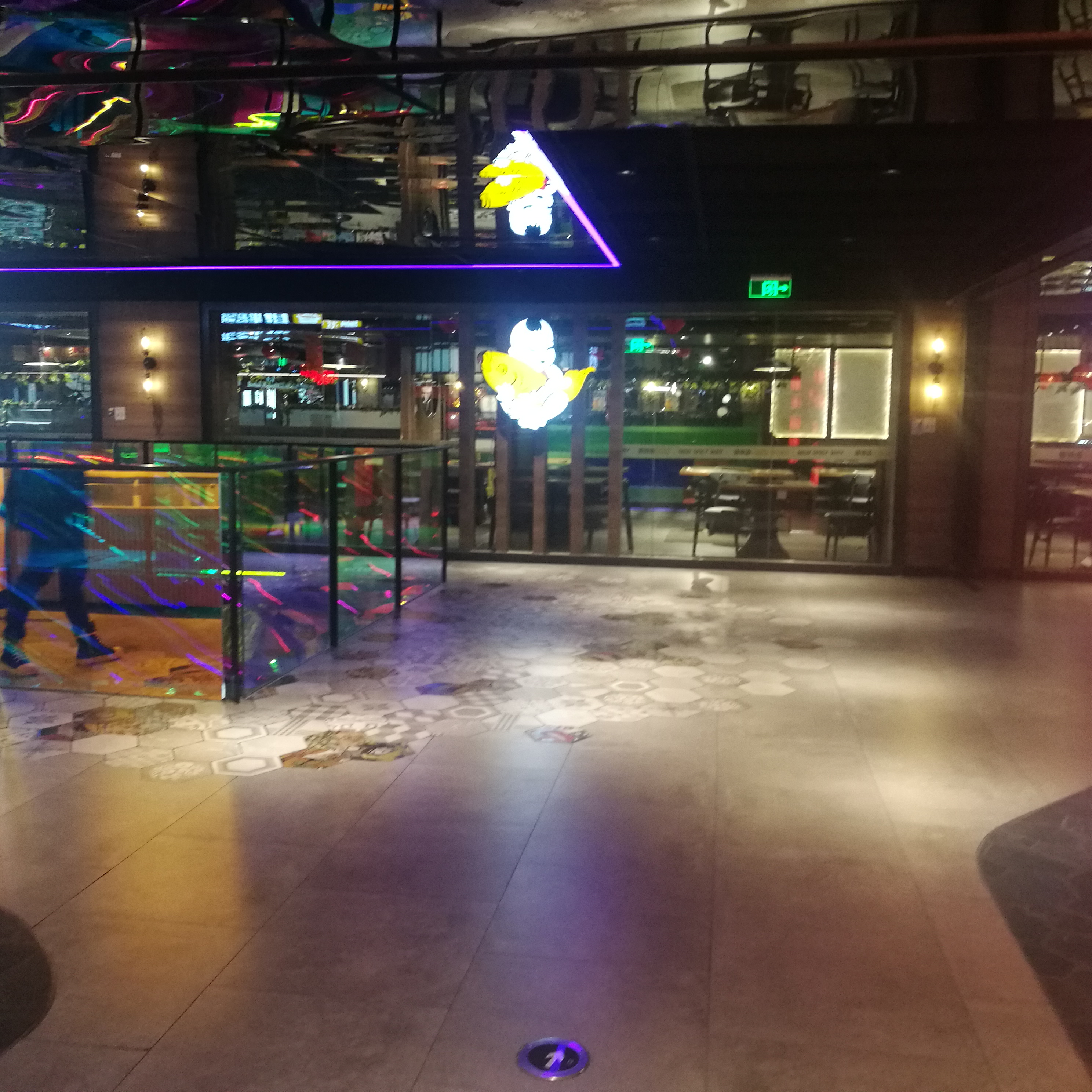 浅谈疫情对餐饮业影响,新冠疫情对于线下商铺的影响分析