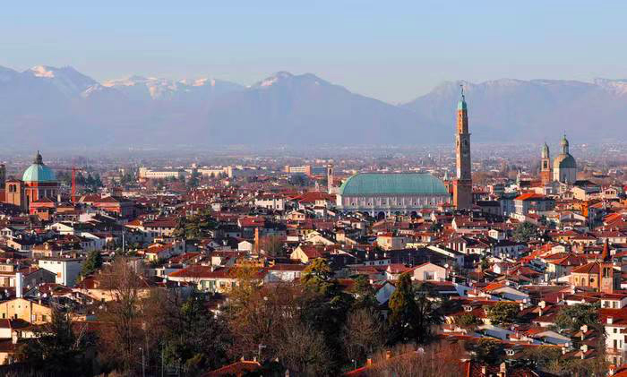 鞋品好人品也好,鞋型好看穿着舒服的皮鞋