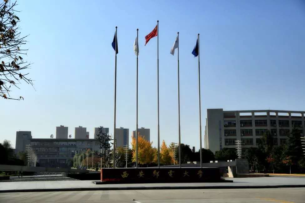 上大学已月入过万,他从UC高管之位出走,创业做游戏成CEO