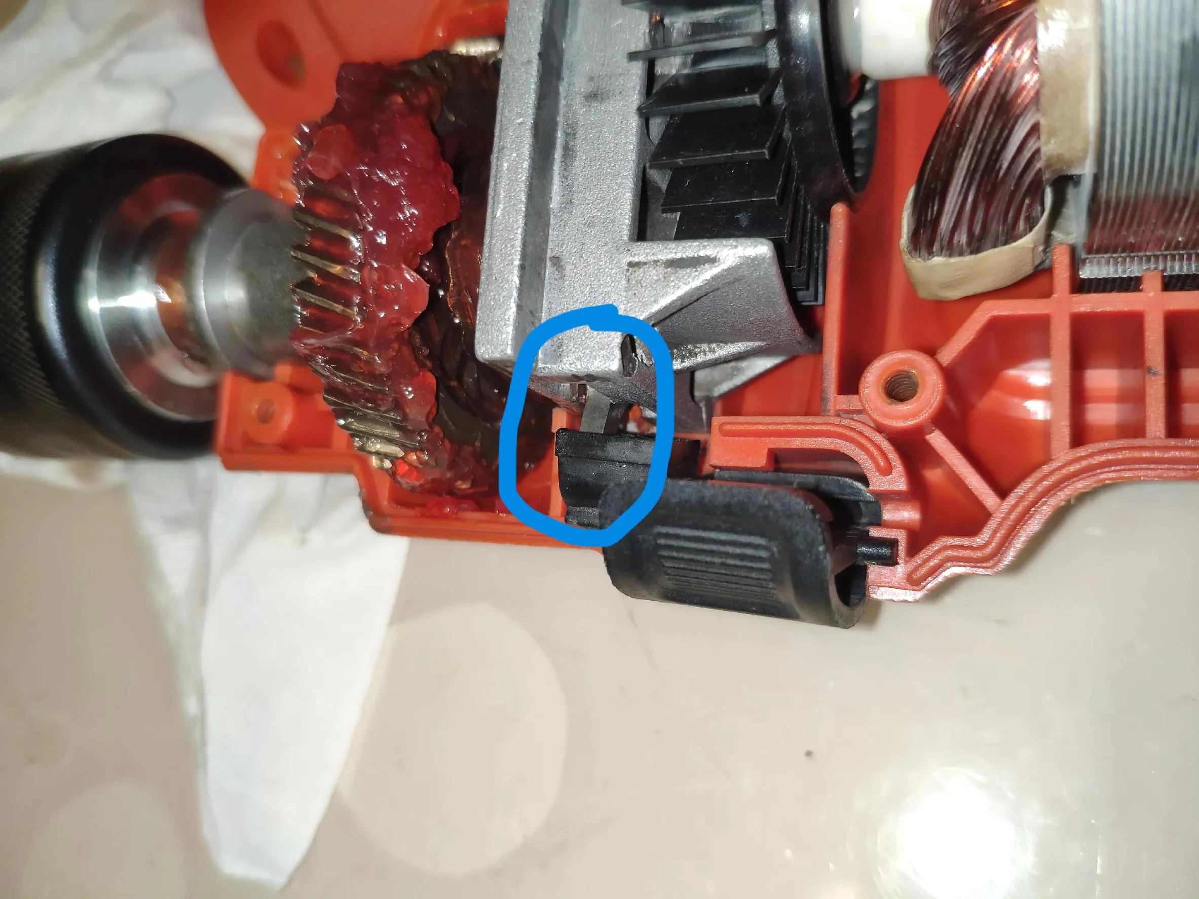 百得冲击钻拆解视频,沪工冲击电钻拆解与安装