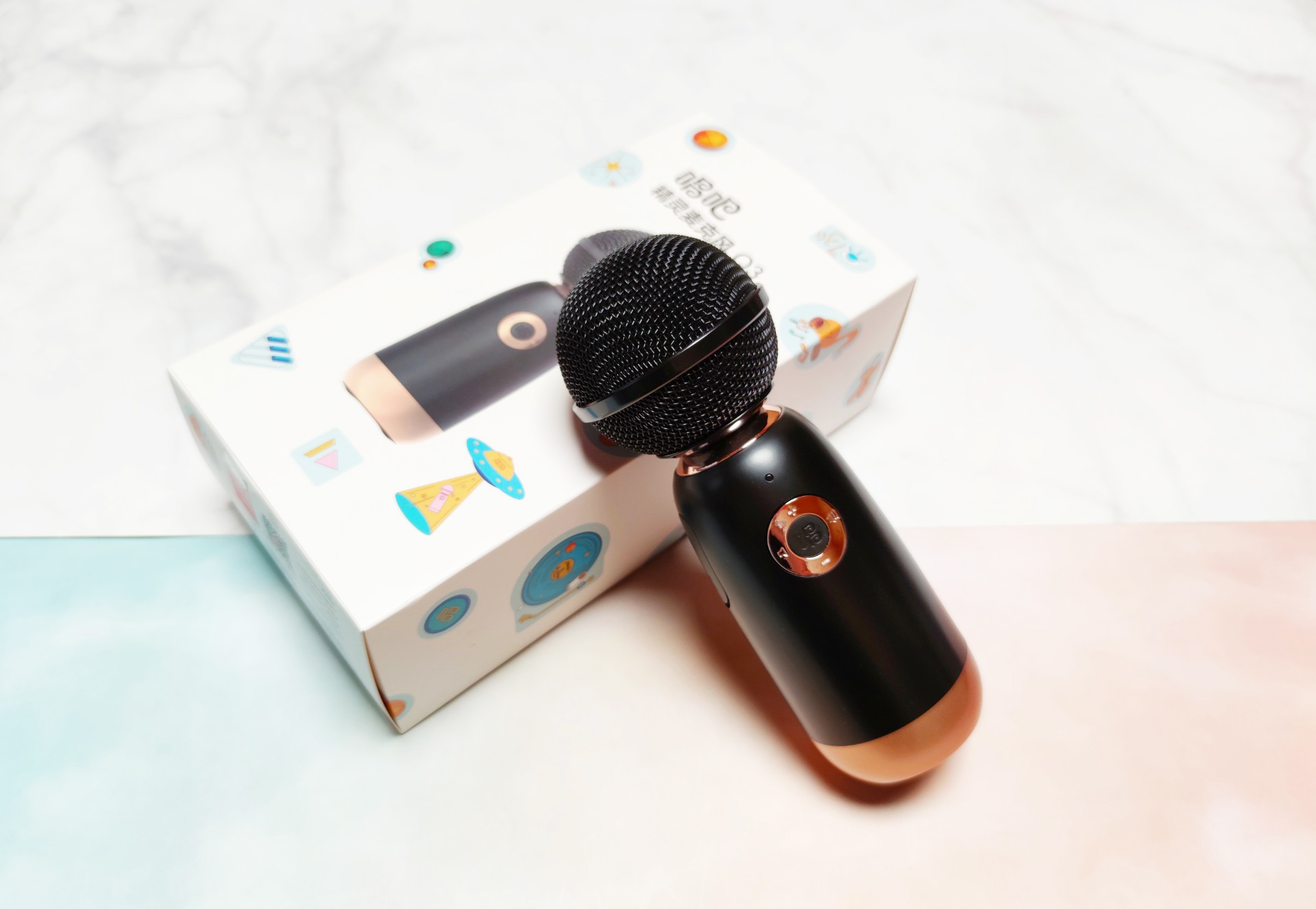 五音不全如何重启歌喉？李佳琦同款唱吧Q3体验，八种音效秒变歌王