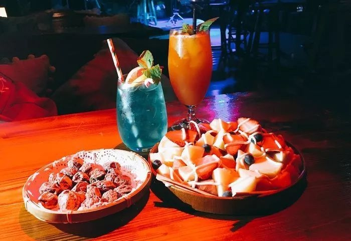 谁说济南没有夜生活细数济南这些高颜值酒吧！这就是我认识的济南