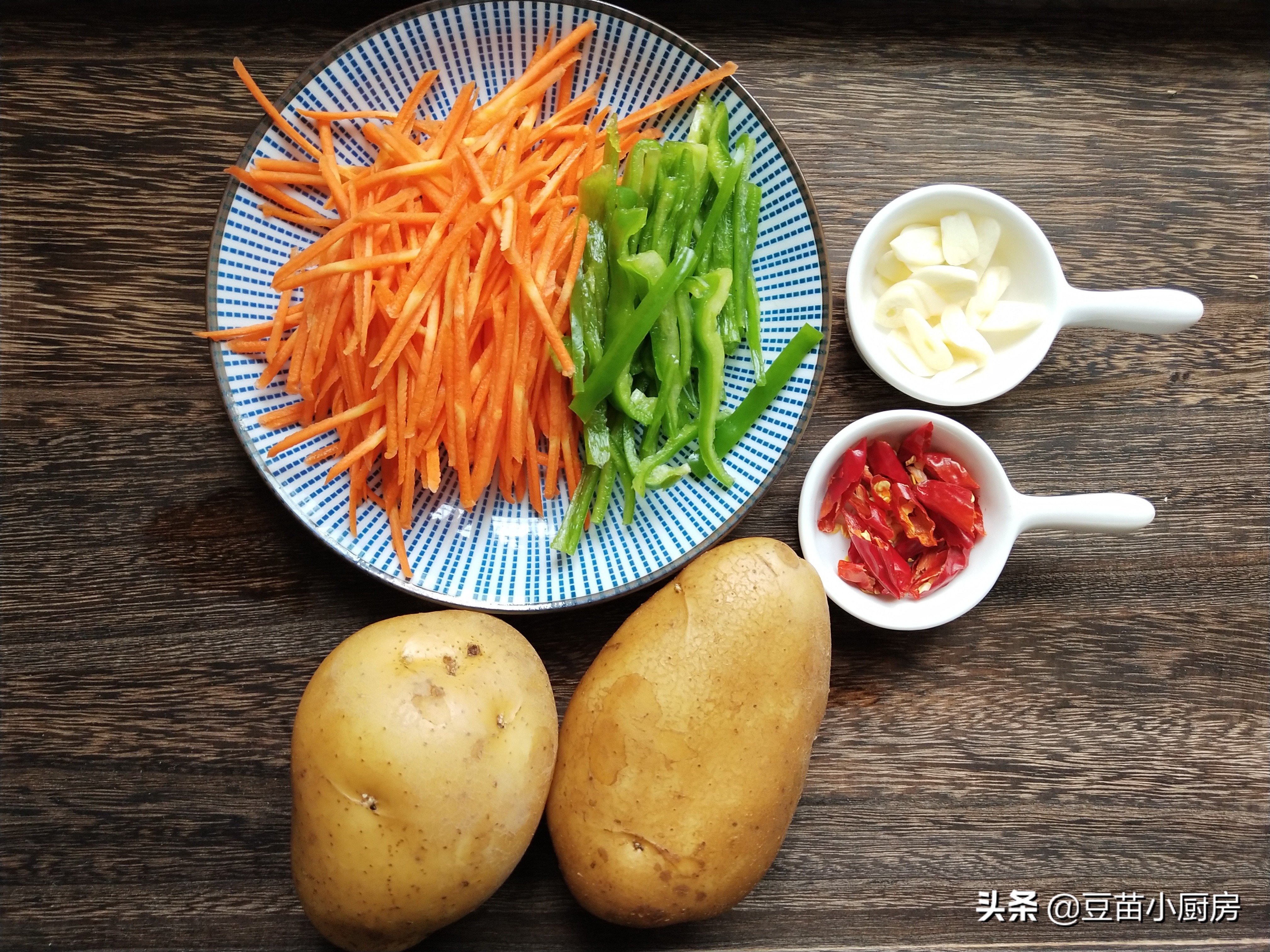 炒土豆丝就糊是怎么回事,炒土豆丝会因为多而不脆