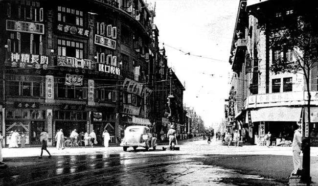 星巴克百年建筑,星巴克翻新