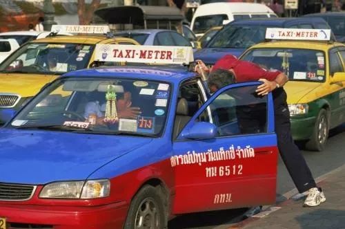 去泰国为什么不能去酒吧二楼,泰国酒吧的二楼为什么不能上