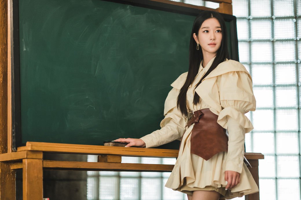 徐睿知穿搭同款连衣裙,超华丽服装配饰