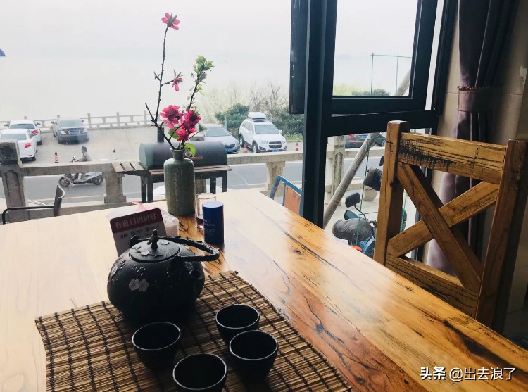 吃蟹子注意事项,吃蟹的时候当心点扎嘴