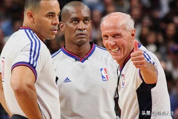 篮球比赛中有没有沉肩撞人犯规,篮球带球撞人和阻挡犯规如何界定