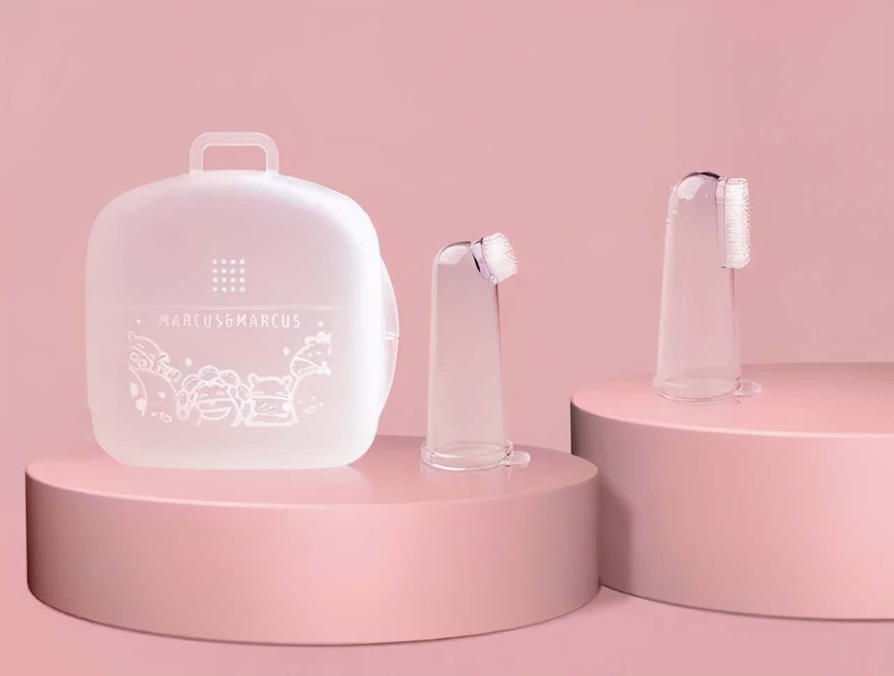 刚开始给宝宝刷牙用什么样的牙刷,宝宝用哪种牙刷刷牙比较好