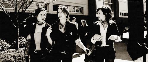 三八女神节愿天下女人芳华自在,三八妇女节愿你芳华常在笑靥如花