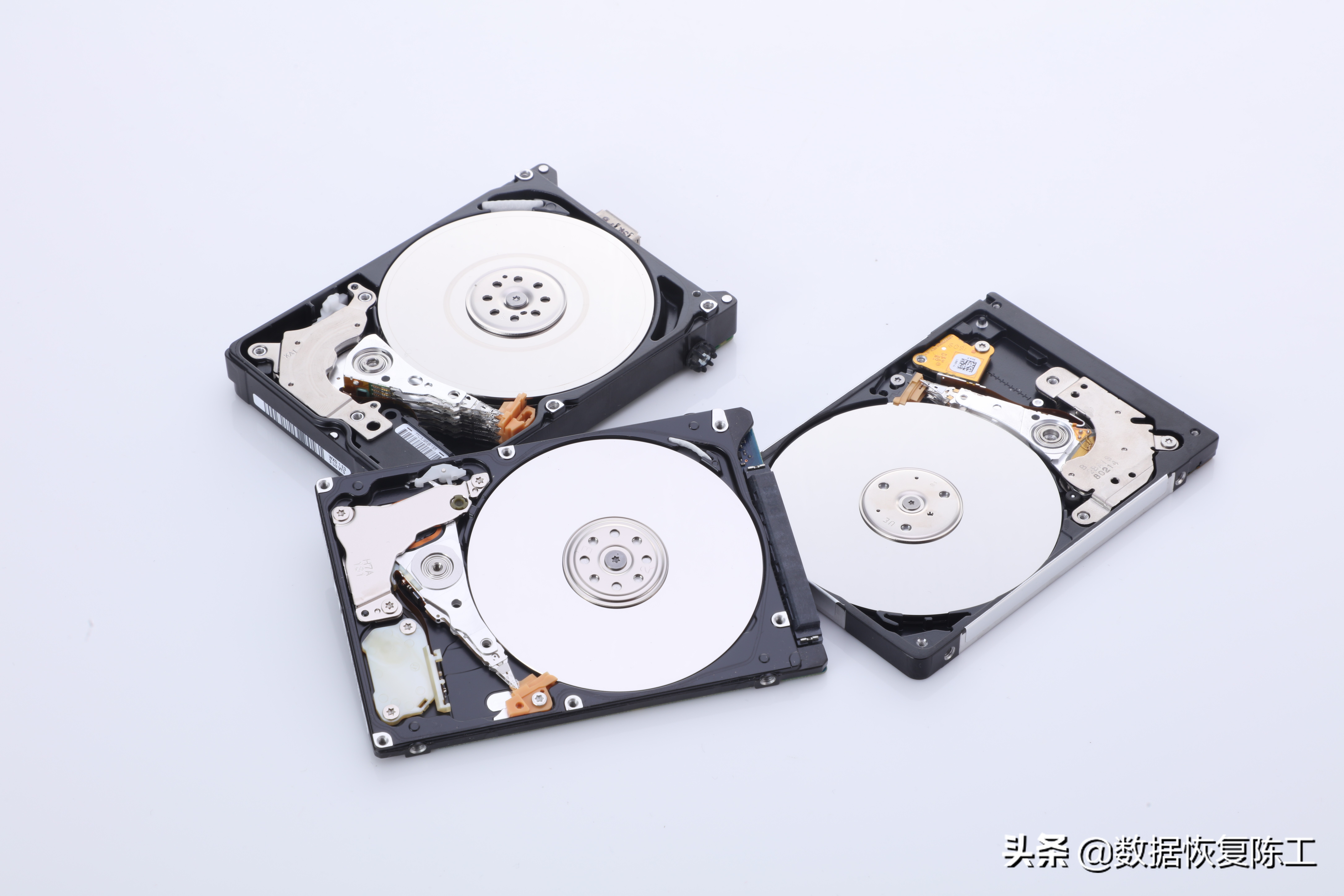 硬盘磁头坏了，可以修复到正常使用吗？看完就知道了