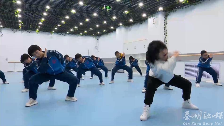 罗玉中学广播操视频,罗玉中学课间操完整版歌名