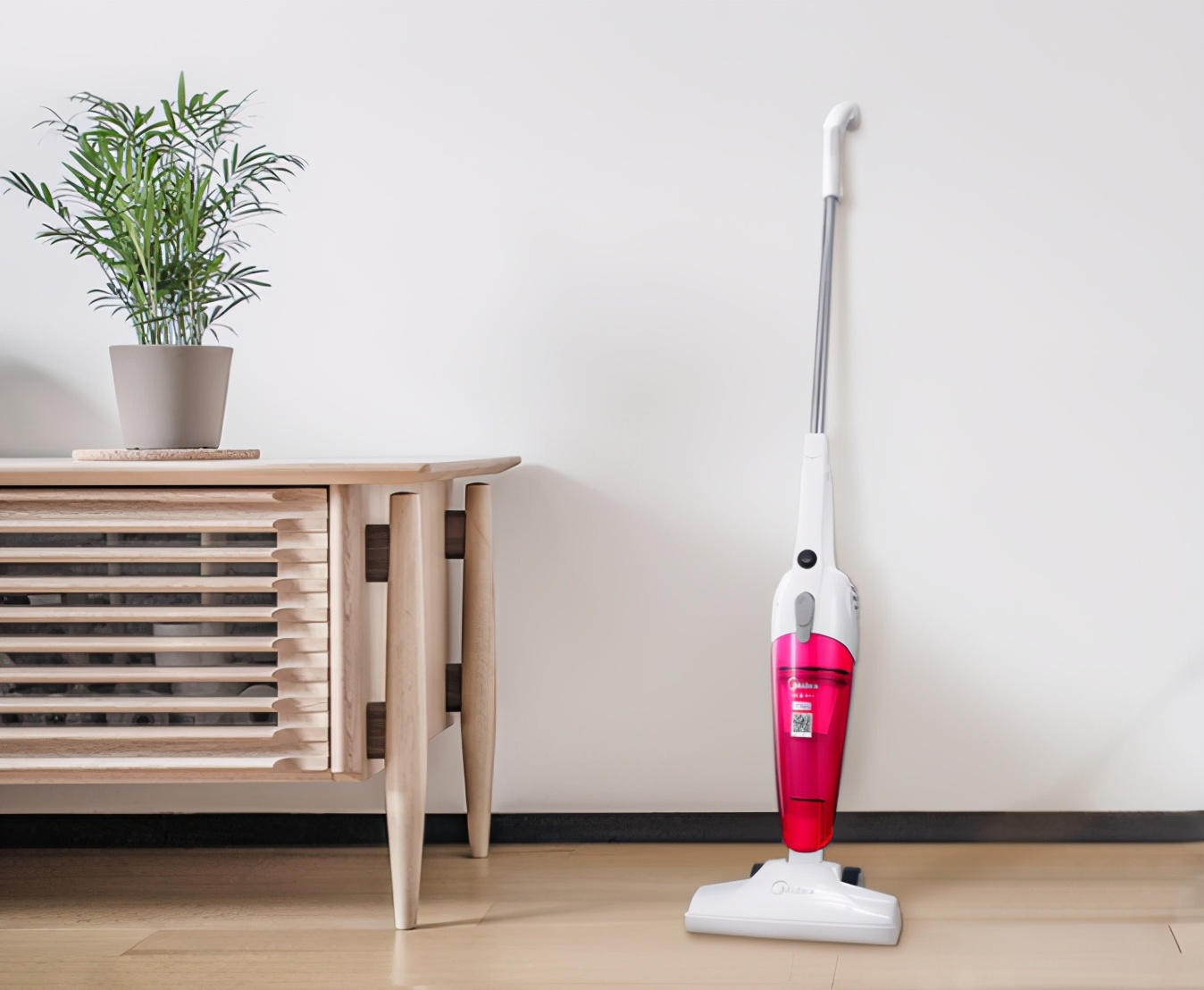 戴森吸尘器和扫地机器人怎么选,吸尘器如何选择