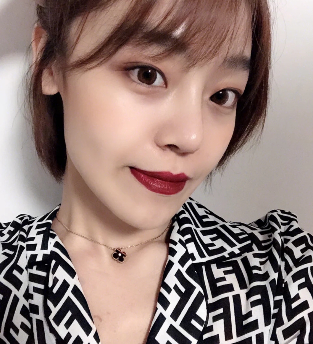 ysl唇釉617610,圣罗兰水光唇釉617和613