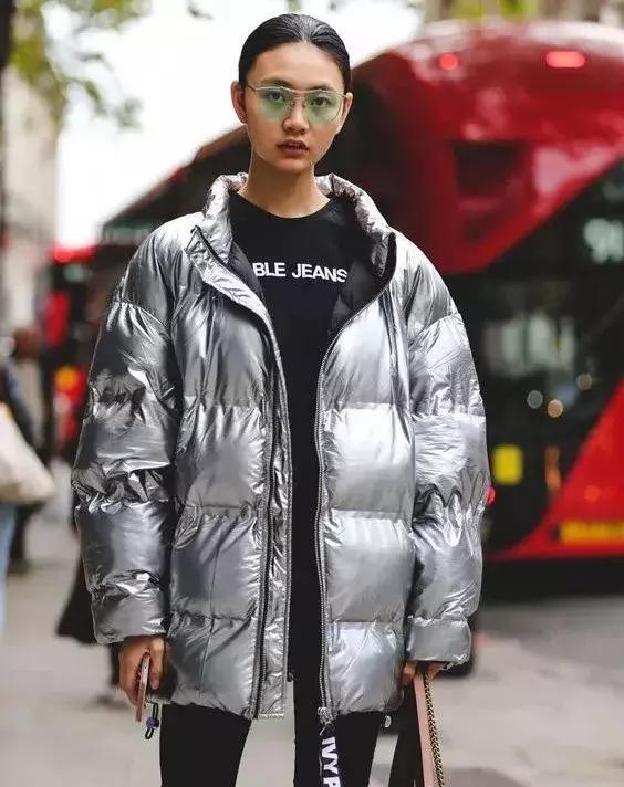 拒绝臃肿冬天最薄的保暖衣,好看又不显臃肿的羽绒服