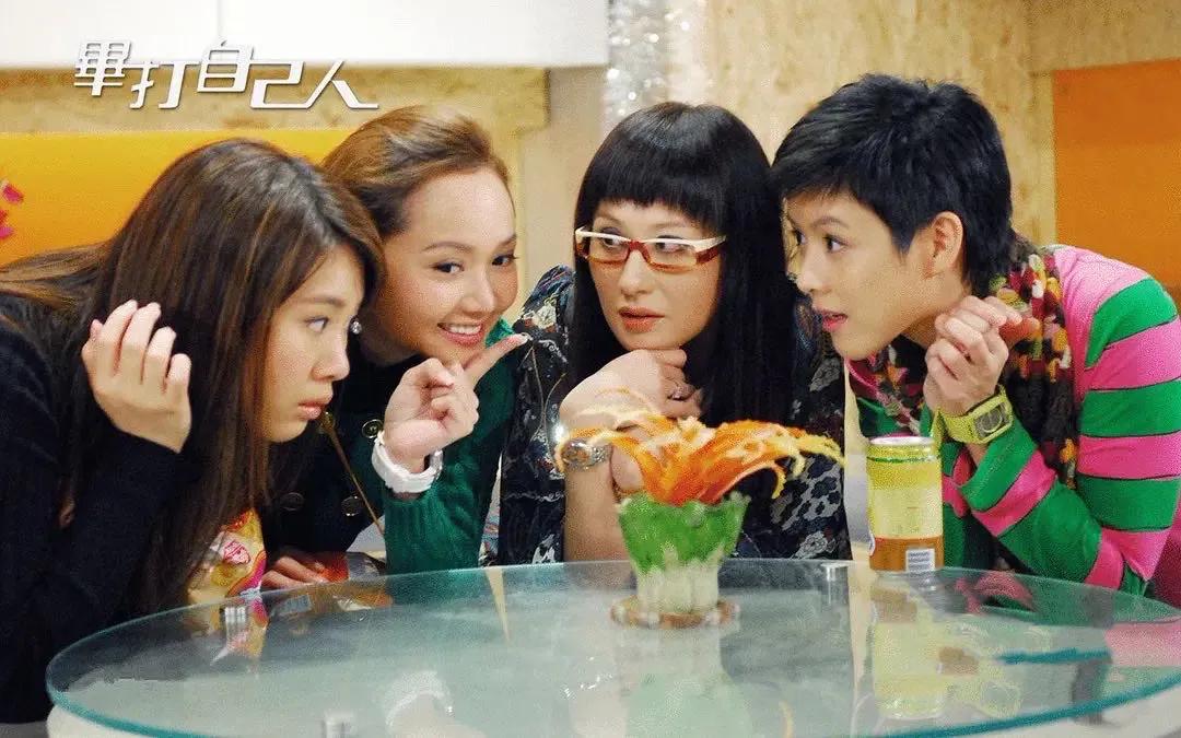 沈殿霞追思会上郑欣宜替父亲解围,郑欣宜已经继承肥姐遗产了吗