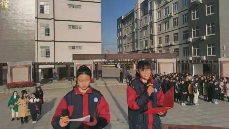 淮滨实验中学教育宣传视频,爱学校为学校增光添彩
