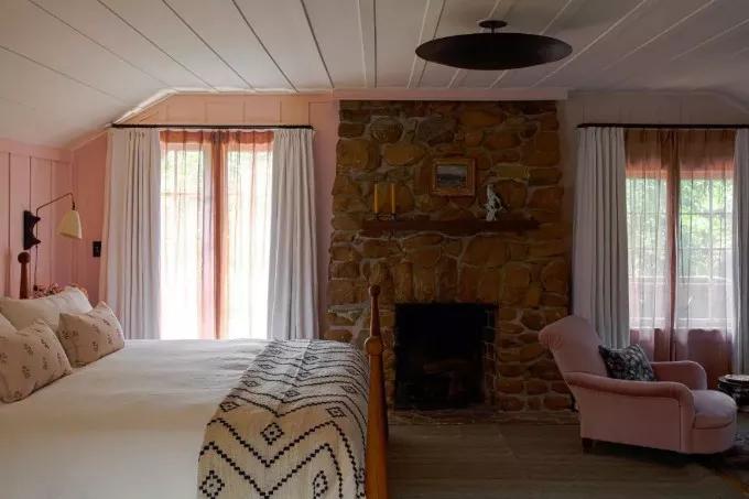 40岁的安妮海瑟薇写真,安妮海瑟薇经典黑色造型