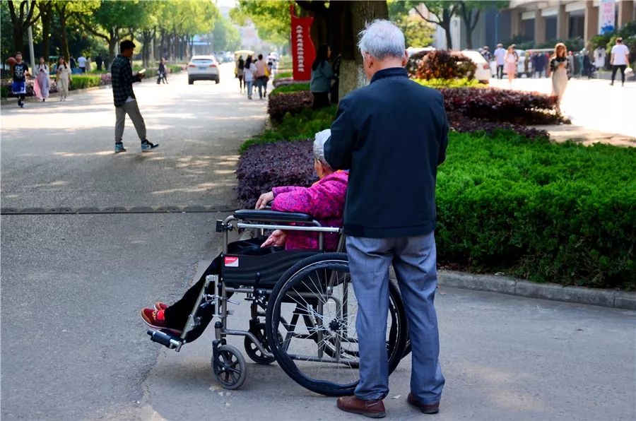 厉害了我的大学！100张图告诉你，有一种青春叫瑶湖高校！